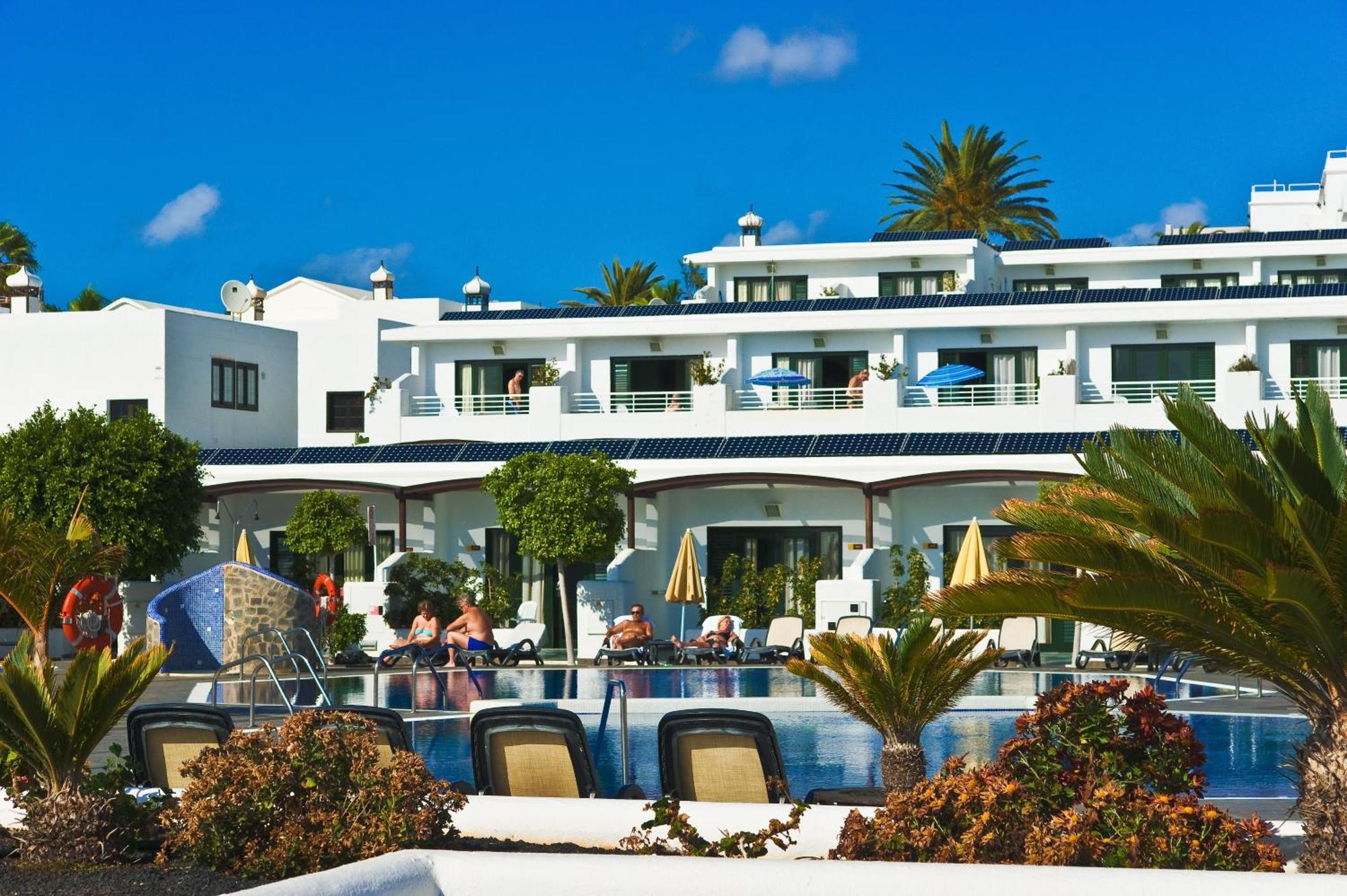 Hotel Relaxia Lanzaplaya 3*
